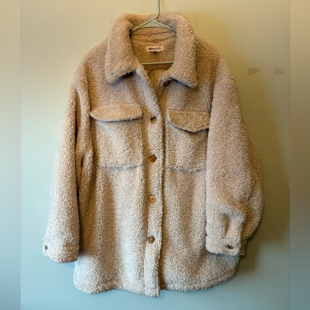 Urban Bliss Cream Sherpa Teddy Shacket Fleece Button Up Jacket, Size 12 Women’s